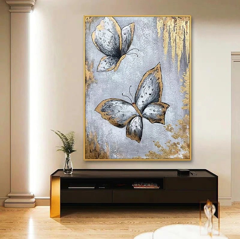 Dipinti ad olio fatti a mano farfalle stilizzate colore argento con elementi dorati, in varie dimensioni - Gmk Design