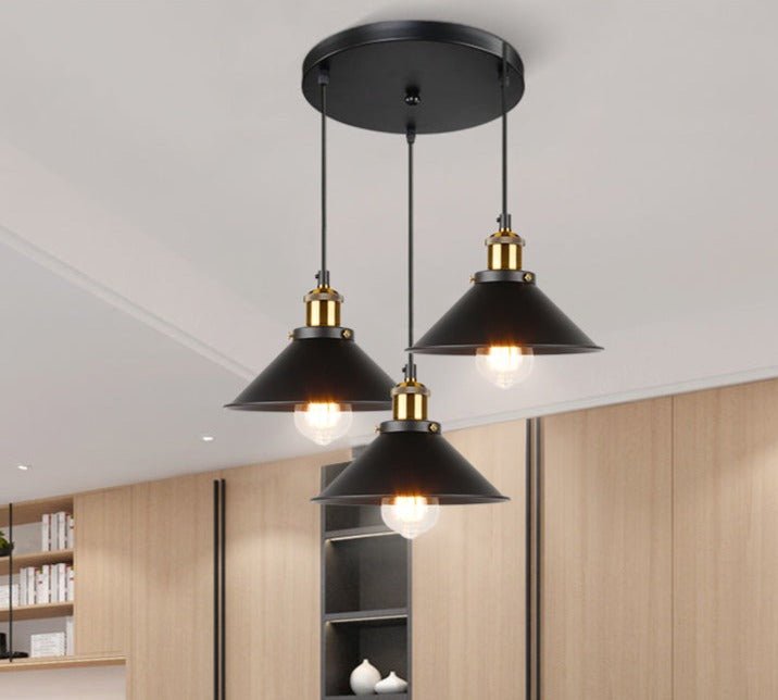 Set di 2 lampade a sospensione in stile industriale retrò, lampadario con paralume nero, plafoniera per soggiorno, cucina, E27 | Leroy Merlin Set di 2 lampade a sospensione in stile industriale retrò, lampadario con paralume nero, plafoniera per soggiorno, cucina, E27 | Leroy Merlin