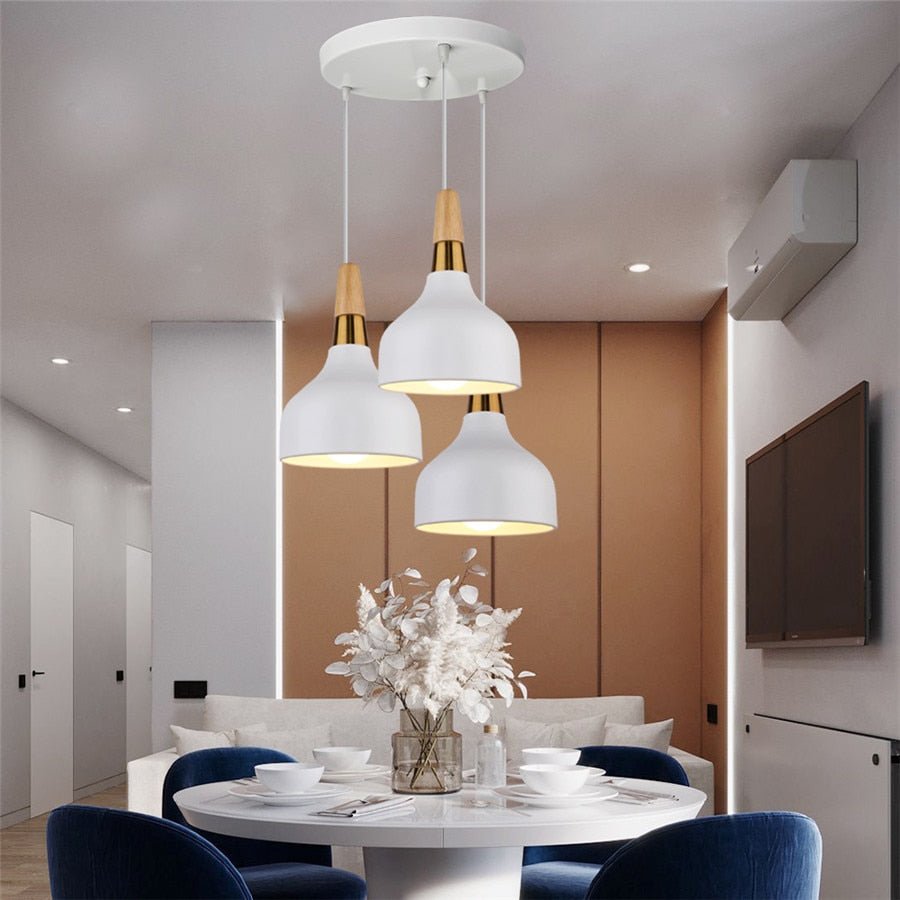 MODERNO V.1 WHITE - Lampadario dallo stile moderno nordico minimalista con inserti in legno e metallo dorato - Gmk Design