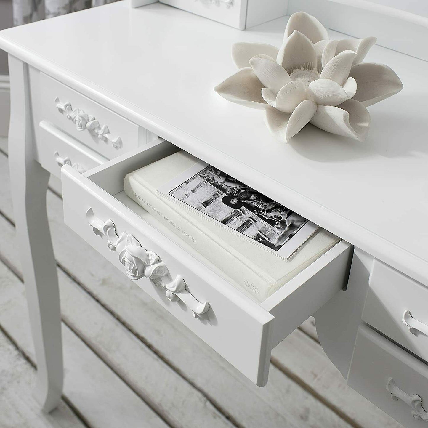 Toeletta per trucco, make-up organizer. DESIGN RETRÓ colore bianco. - Gmk Design