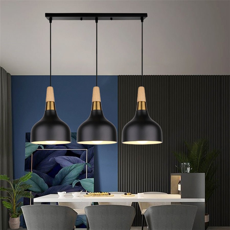 MODERNO V.1 BLACK - Lampadario dallo stile moderno nordico minimalista con inserti in legno e metallo dorato - Gmk Design