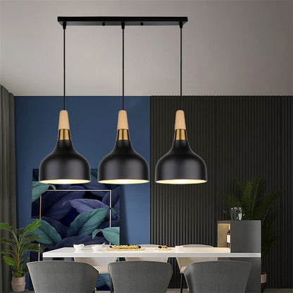 MODERNO V.1 BLACK - Lampadario dallo stile moderno nordico minimalista con inserti in legno e metallo dorato - Gmk Design