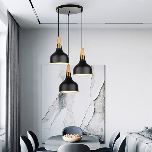 MODERNO V.1 BLACK - Lampadario dallo stile moderno nordico minimalista con inserti in legno e metallo dorato - Gmk Design
